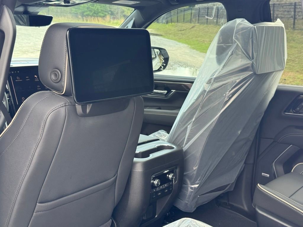 New 2026 GMC Yukon Elevation w/ Elevation Premium Package AWD/4WD image 23