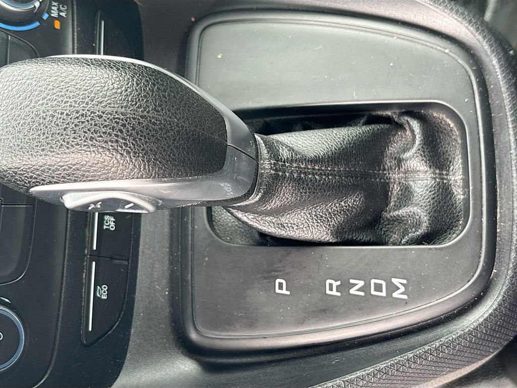 Used 2022 Ford Transit Connect XL image 16