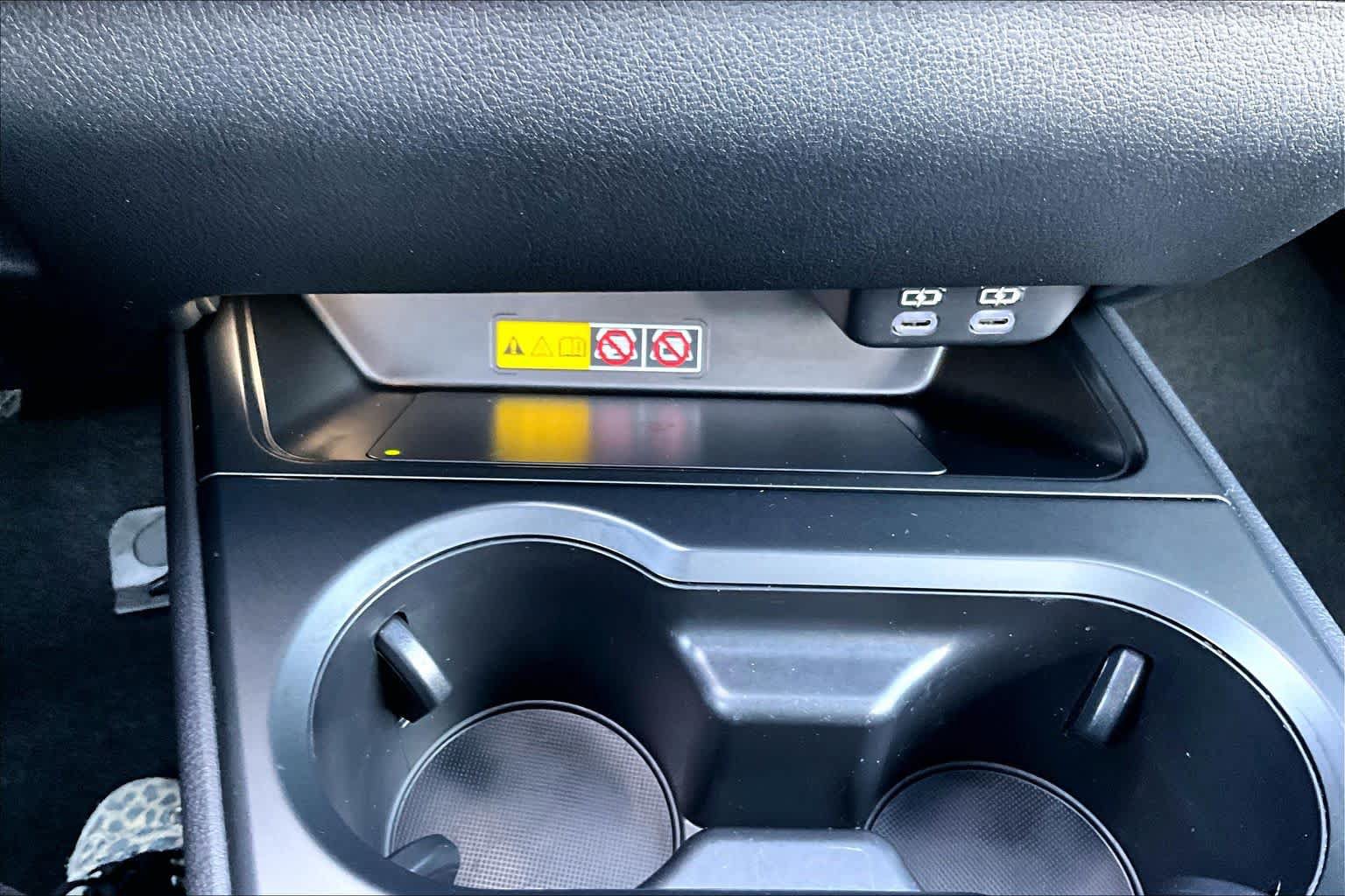 Used 2026 Lexus UX 300h FWD w/ Accessory Package (Z2) image 32