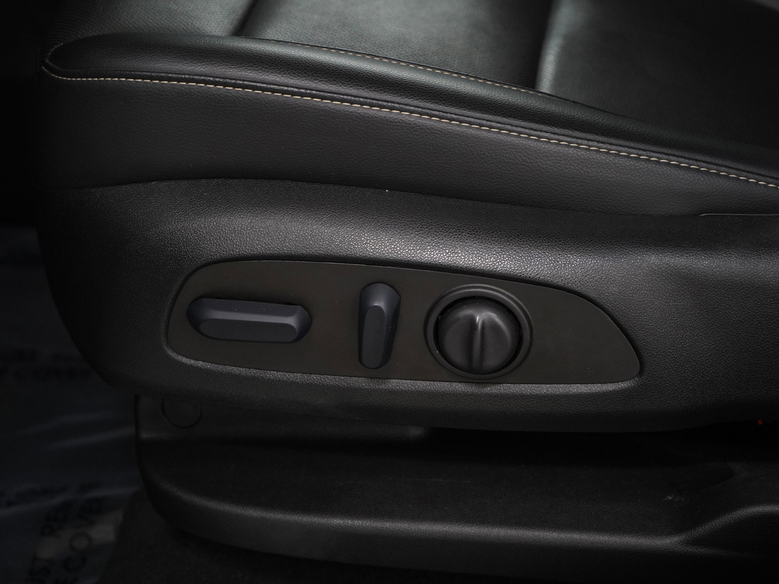 Used 2023 GMC Acadia SLT image 31