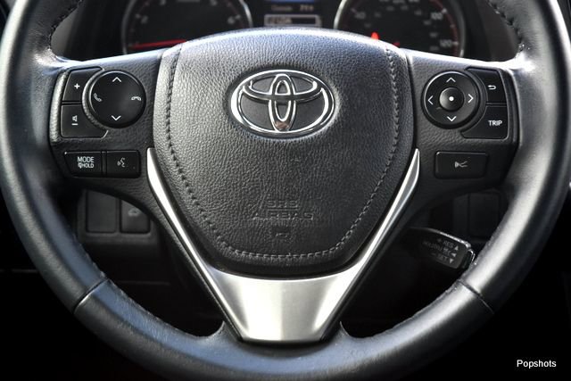 Used 2018 Toyota RAV4 SE w/ Power Extra Value Package FWD image 17