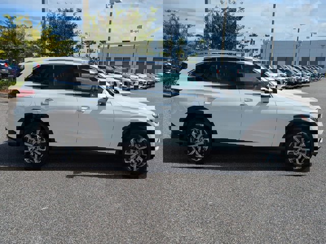 Used 2026 Mercedes-Benz GLC 300 image 3