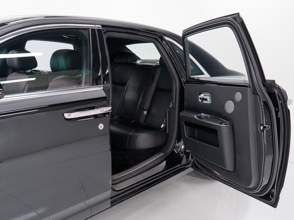 Certified 2017 Rolls-Royce Ghost image 20