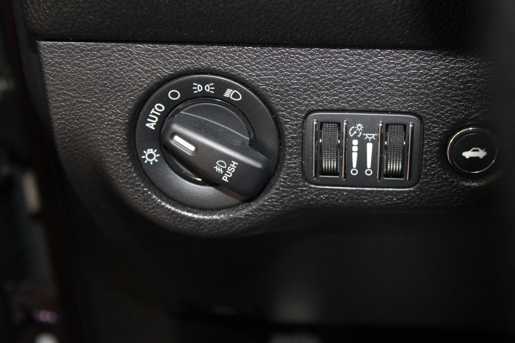 Used 2021 Dodge Challenger R/T Scat Pack w/ T/A Package RWD image 29