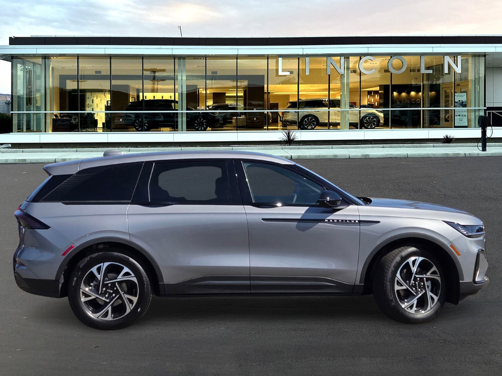 New 2025 Lincoln Nautilus Premier w/ Equipment Group 102A image 3