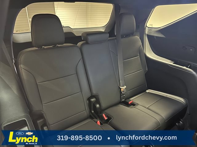 Used 2024 Chevrolet Traverse RS AWD/4WD image 23