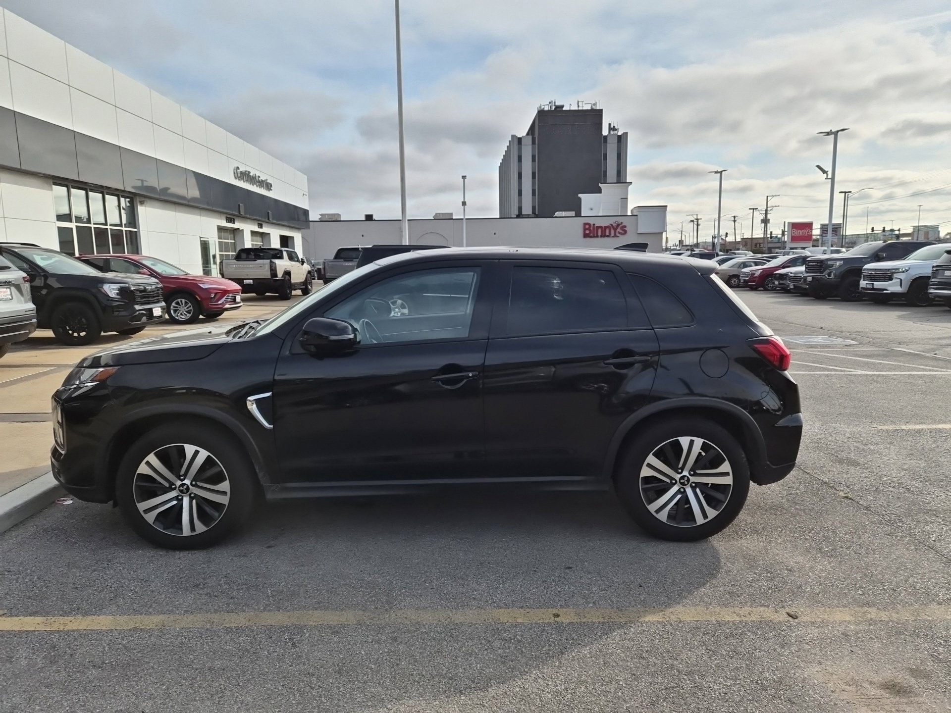 Used 2024 Mitsubishi Outlander Sport AWD image 11