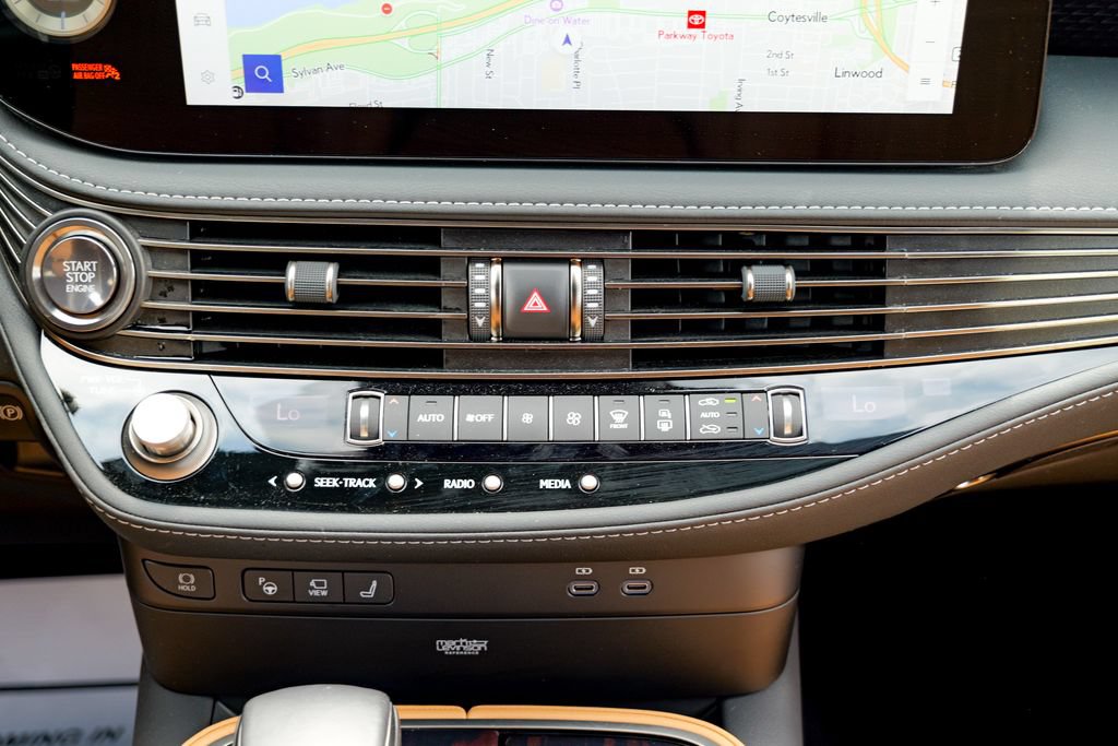 Used 2024 Lexus LS 500 AWD w/ Interior Upgrade Package image 52
