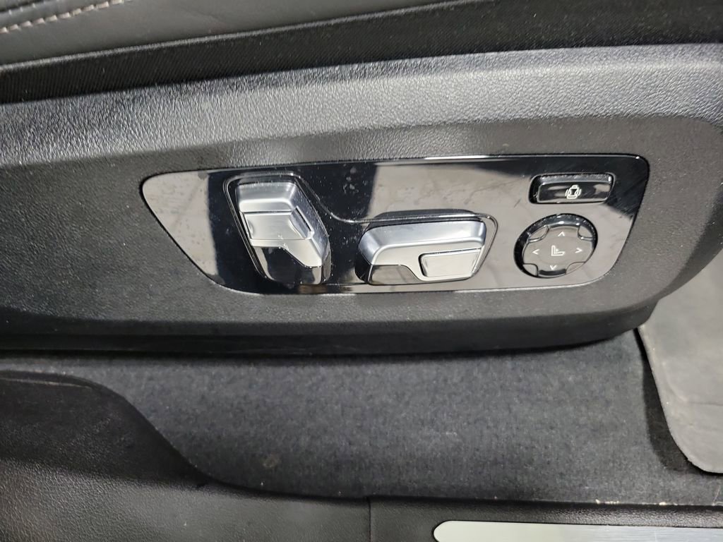 Used 2023 BMW X6 xDrive40i image 20