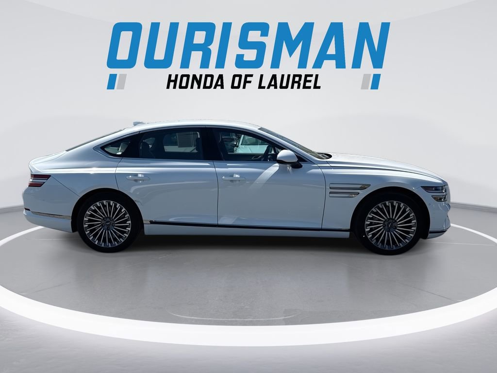 Used 2023 Genesis Electrified G80 image 9