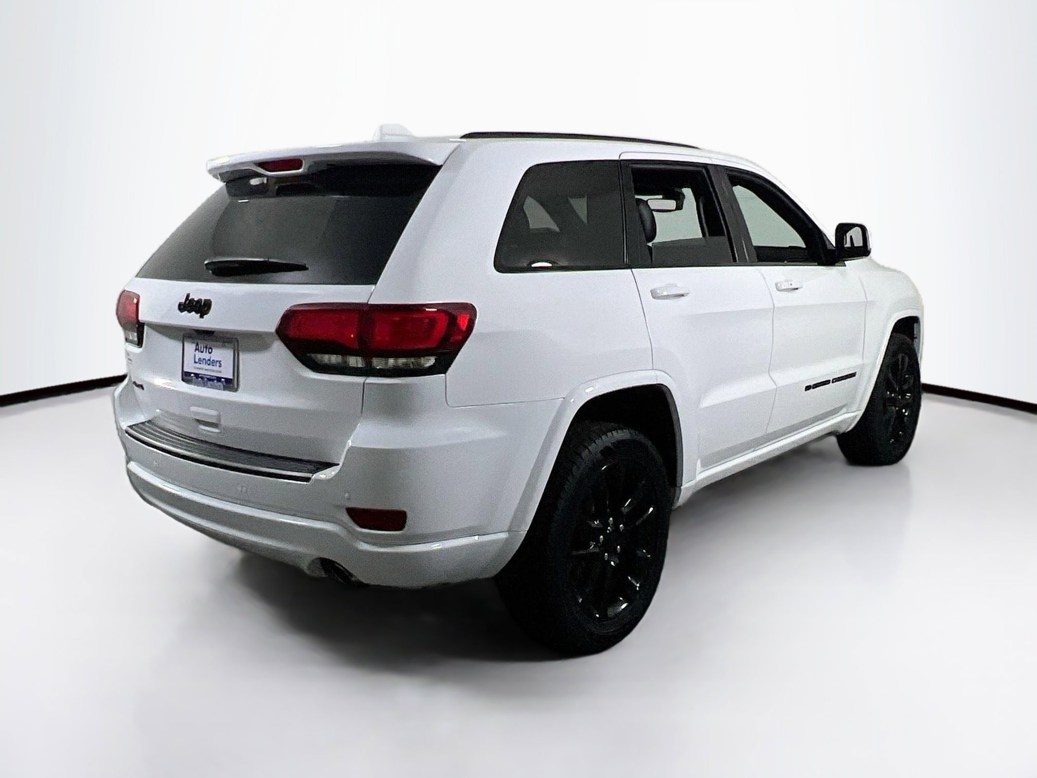 Used 2022 Jeep Grand Cherokee Laredo X image 5