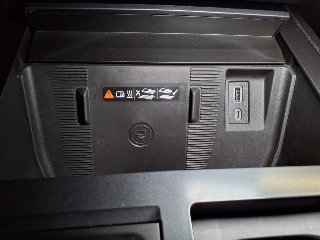 Used 2026 GMC Hummer EV SUV image 23