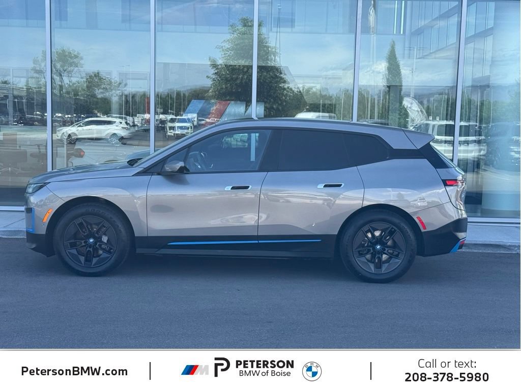 Used 2024 BMW iX xDrive50 w/ Convenience Package AWD/4WD image 2