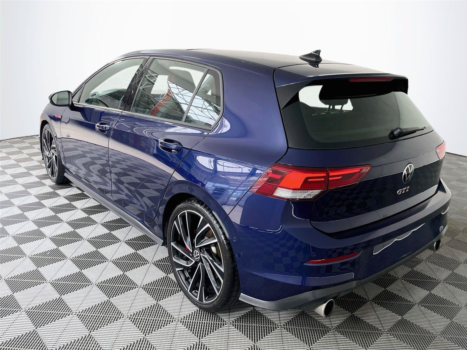 Used 2024 Volkswagen GTI Autobahn FWD image 6