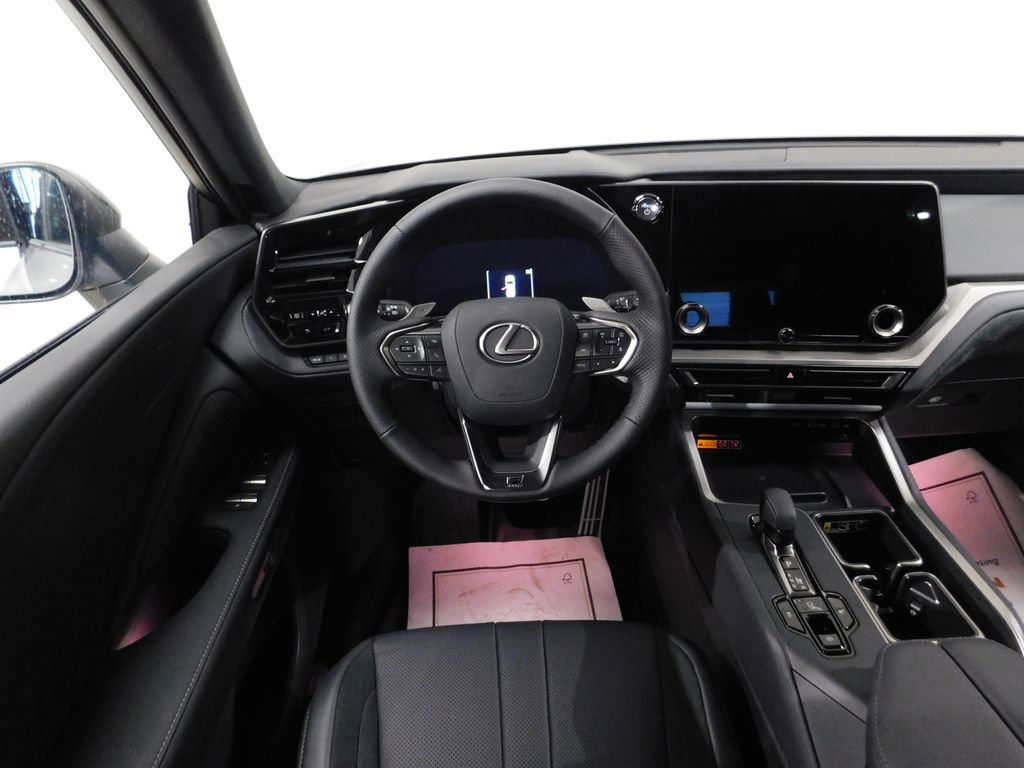 Used 2026 Lexus TX 500h AWD image 37