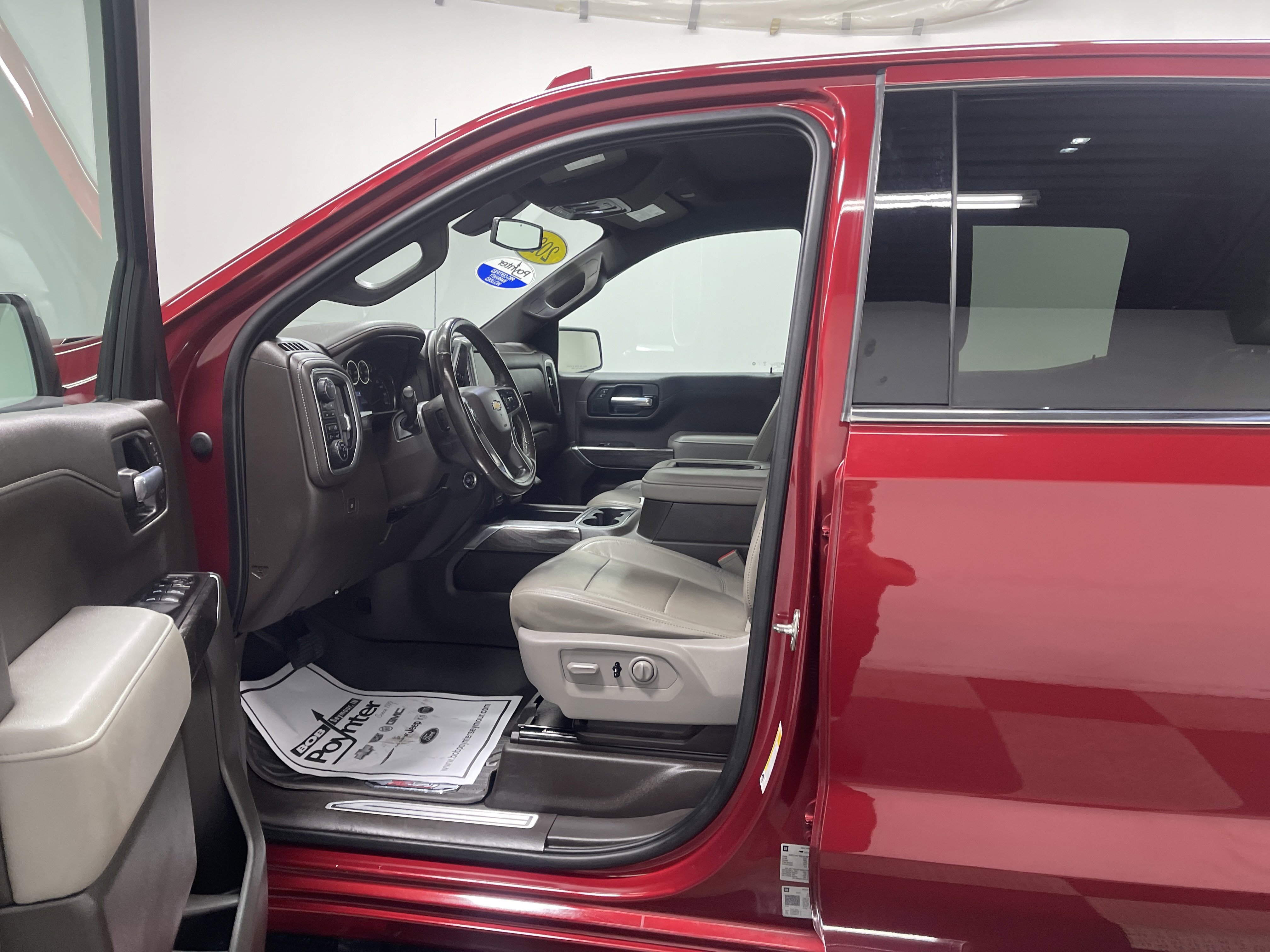 Used 2020 Chevrolet Silverado 1500 LTZ image 9