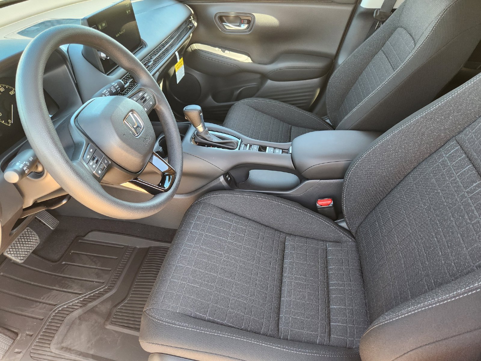 New 2027 Honda HR-V LX image 13