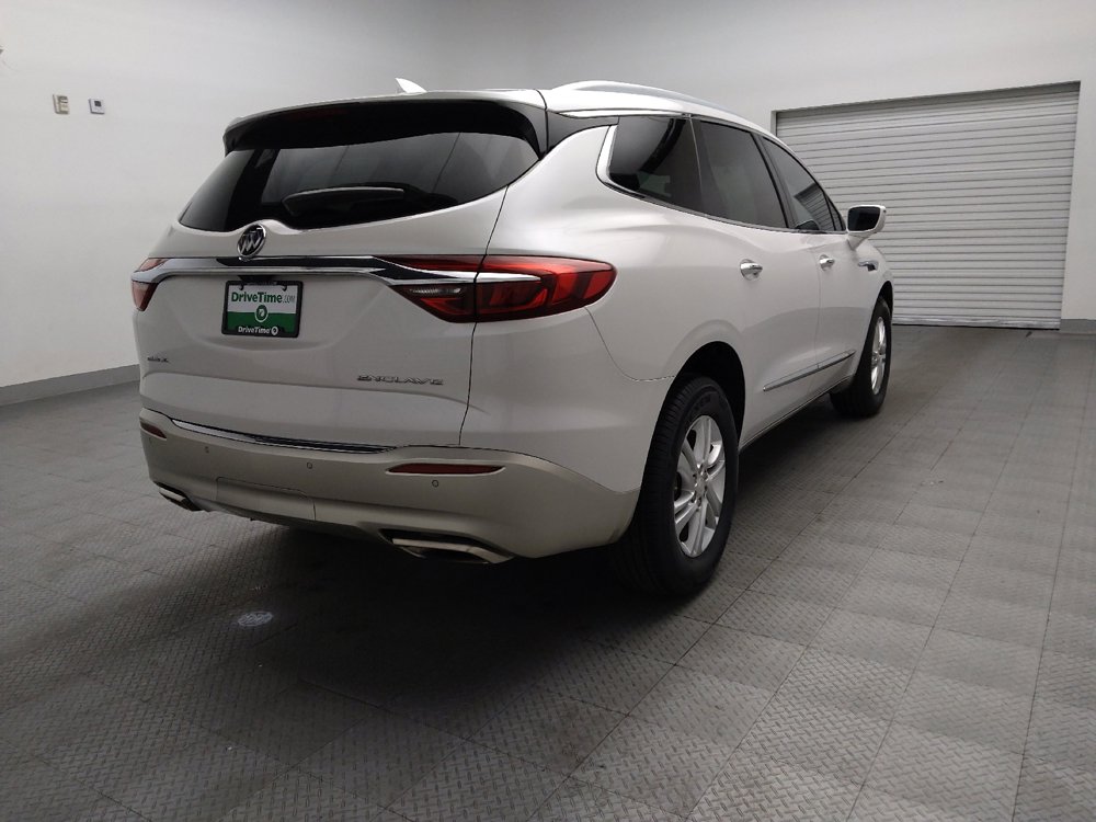 Used 2018 Buick Enclave Essence image 9