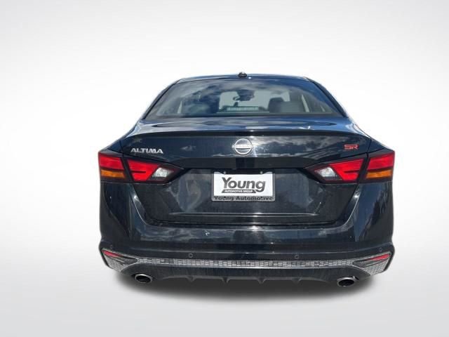 Used 2023 Nissan Altima 2.5 SR image 4