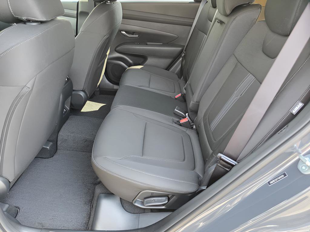 New 2026 Hyundai Tucson SEL image 11