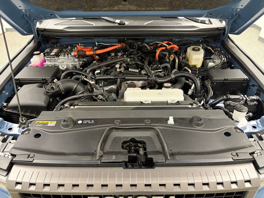 Used 2025 Toyota Land Cruiser w/ Premium Package image 55