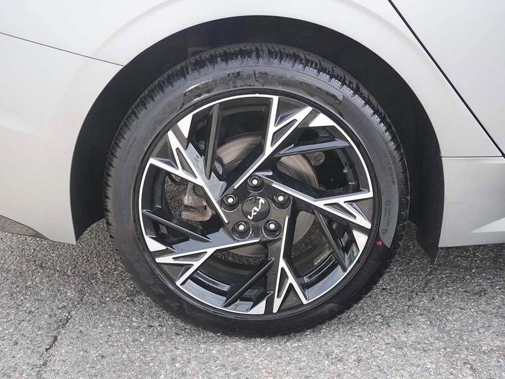 Used 2025 Kia K5 GT-Line w/ GT-Line Premium Package FWD image 21