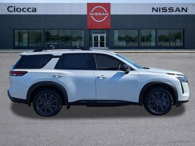 New 2026 Nissan Pathfinder SL w/ SL Premium Package AWD/4WD image 6