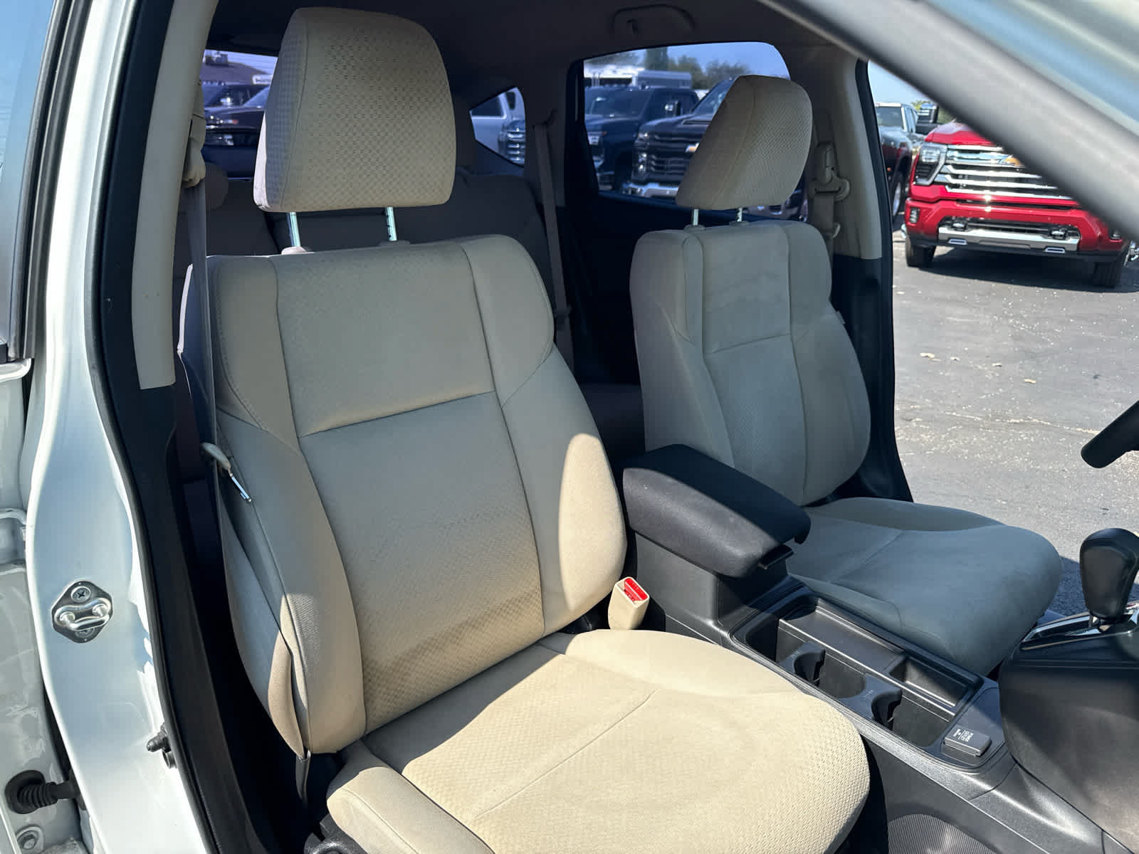 Used 2015 Honda CR-V LX image 25