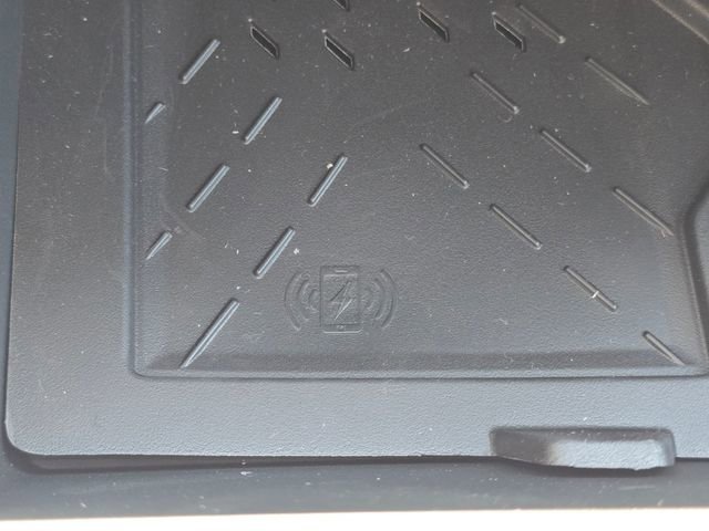 New 2027 Chrysler Pacifica Limited FWD image 14
