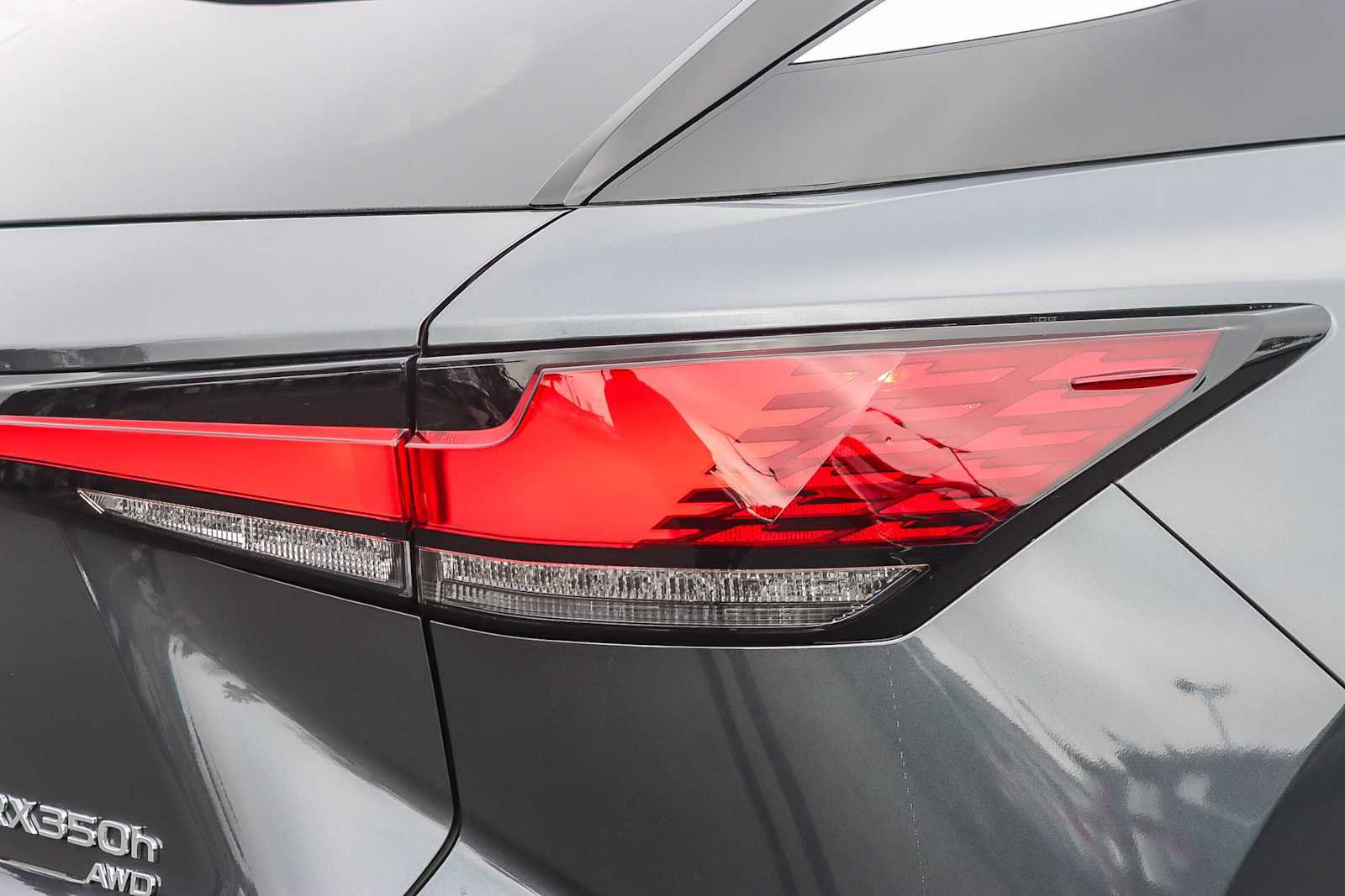 Certified 2025 Lexus RX 350h image 8