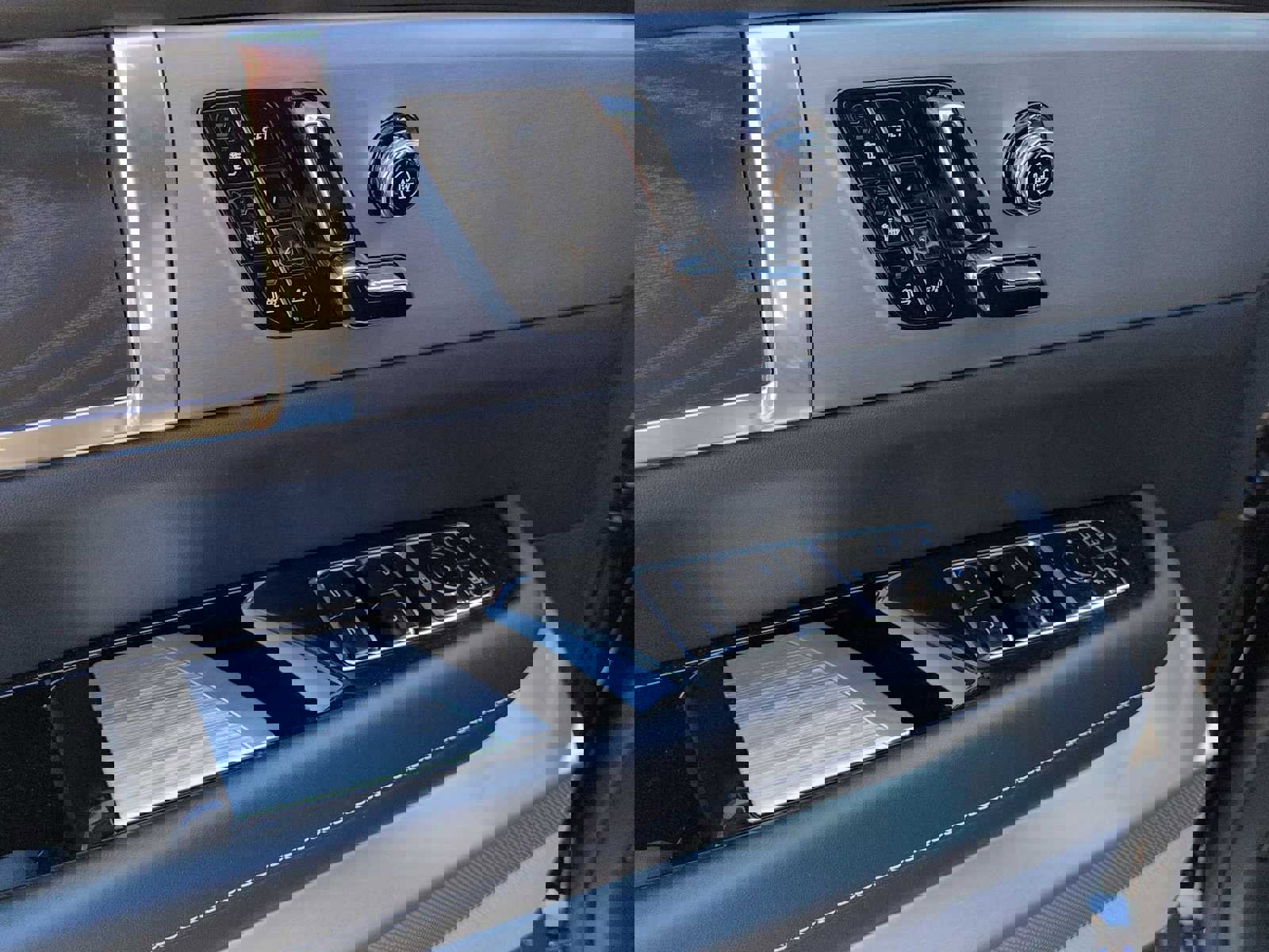 New 2026 Cadillac Vistiq Platinum image 11