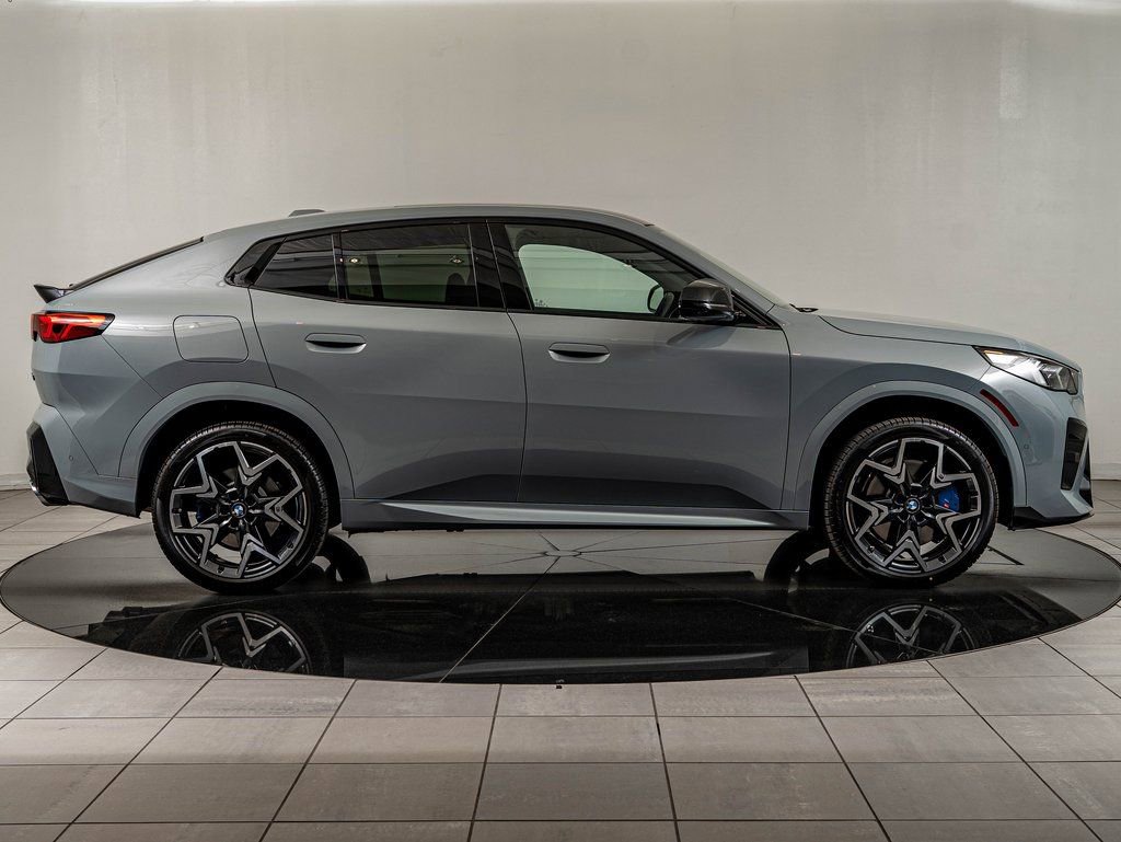Used 2025 BMW X2 M35i AWD/4WD image 12