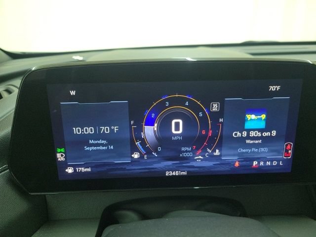 Used 2026 Chevrolet Traverse LT w/ Driver Confidence Package FWD image 29