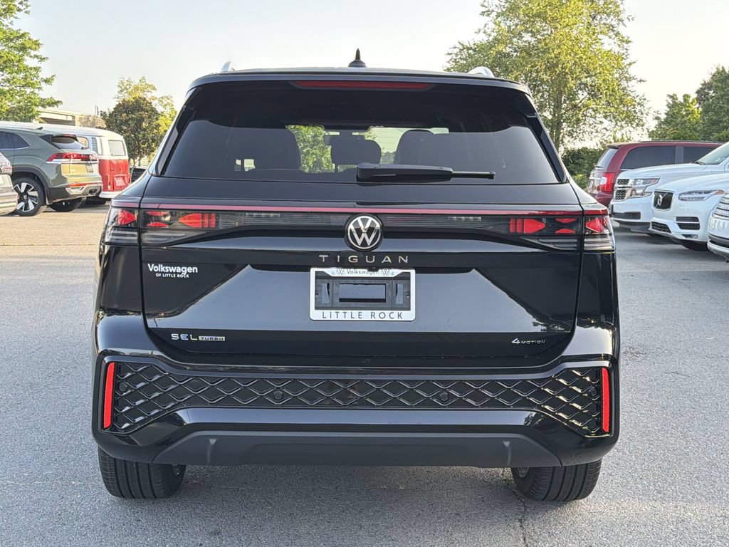 New 2026 Volkswagen Tiguan SEL R-Line AWD/4WD image 4