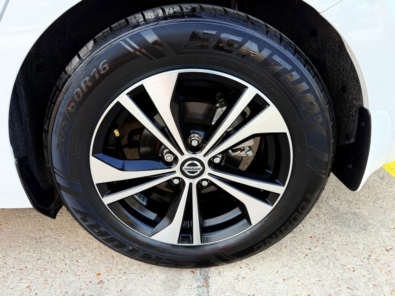 Used 2022 Nissan Sentra SV image 46