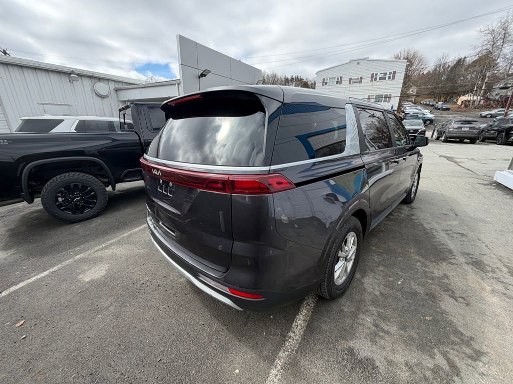 Used 2022 Kia Carnival LX FWD image 5