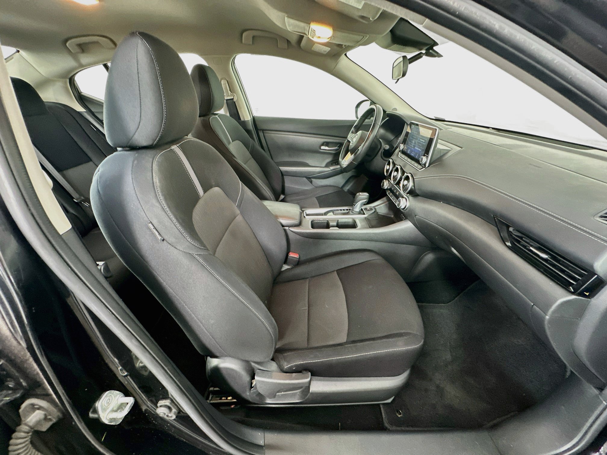 Used 2022 Nissan Sentra SV FWD image 30