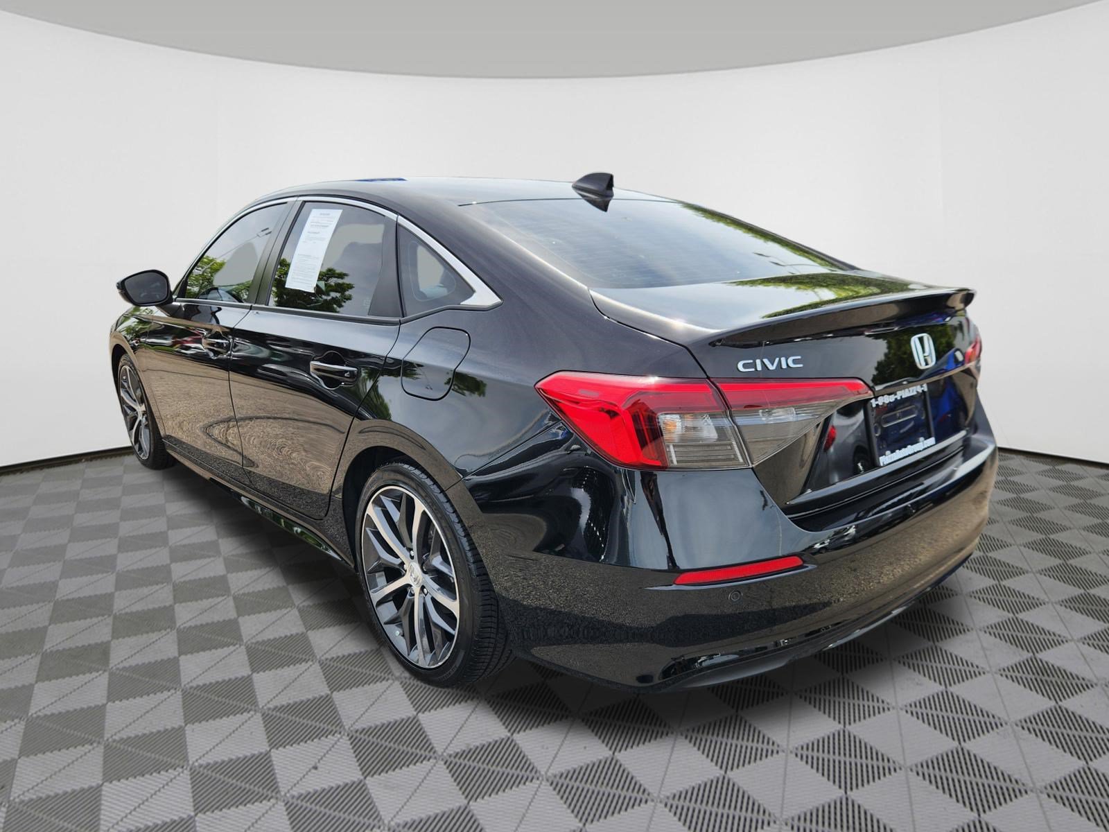 Certified 2024 Honda Civic Touring image 3