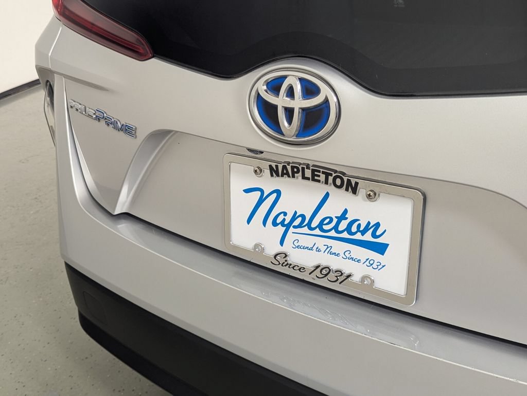 Used 2020 Toyota Prius Prime XLE FWD image 7