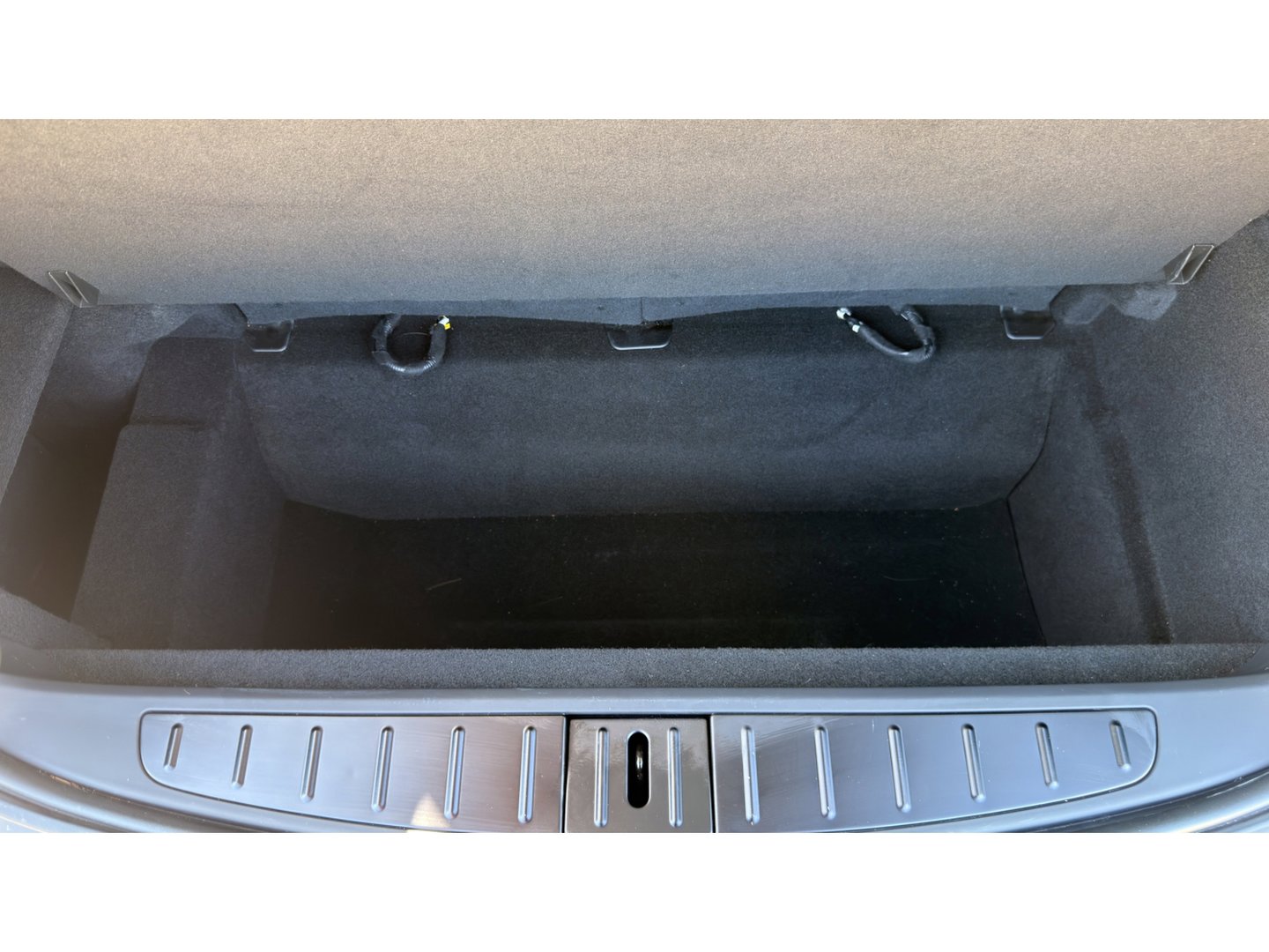 Used 2022 Tesla Model X Plaid image 30