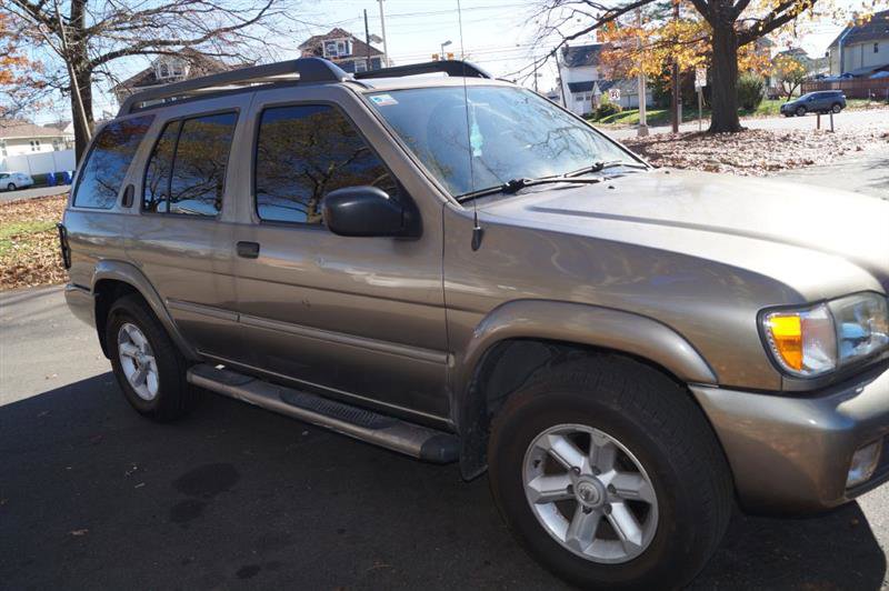 Used 2003 Nissan Pathfinder SE image 13