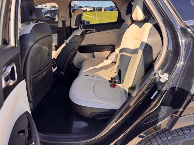 Used 2025 Kia Sportage EX w/ Premium Package AWD/4WD image 46
