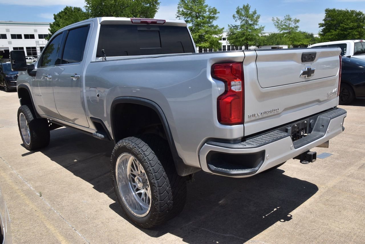Used 2022 Chevrolet Silverado 2500 High Country w/ Safety Package II AWD/4WD image 8