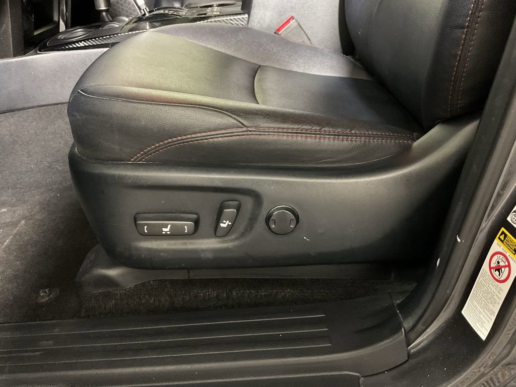 Used 2018 Toyota 4Runner TRD Off-Road AWD/4WD image 23