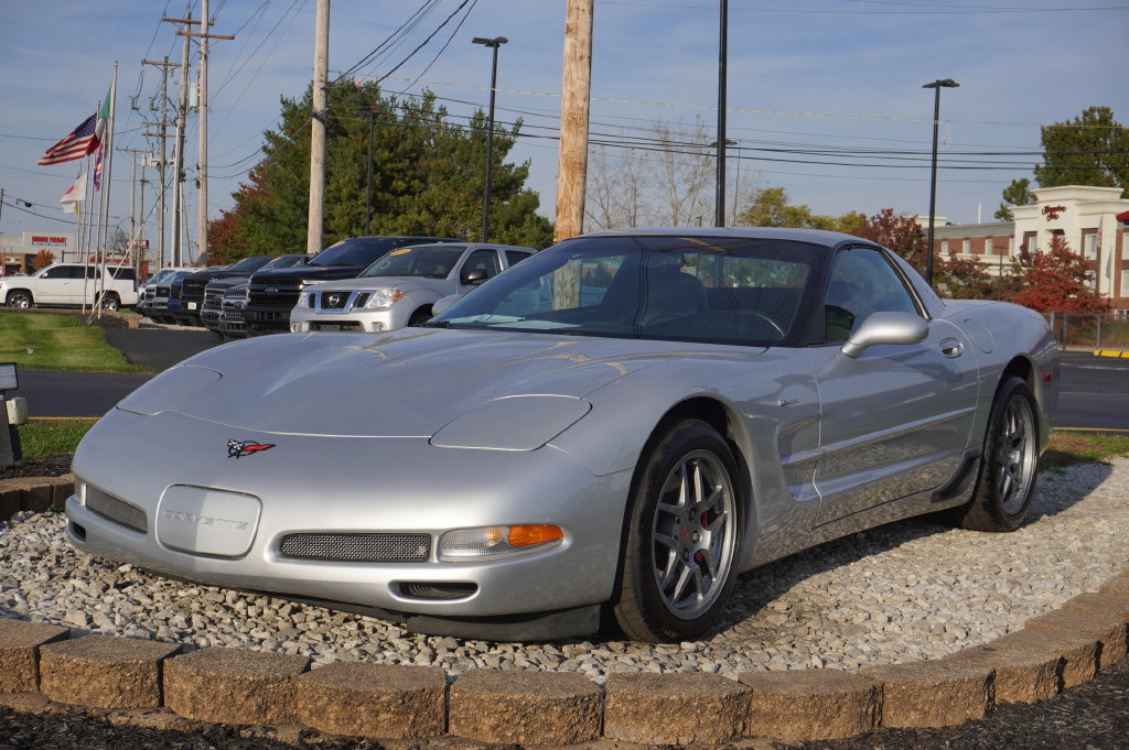 Used 2001 Chevrolet Corvette Z06 w/ Memory Pkg RWD image 3