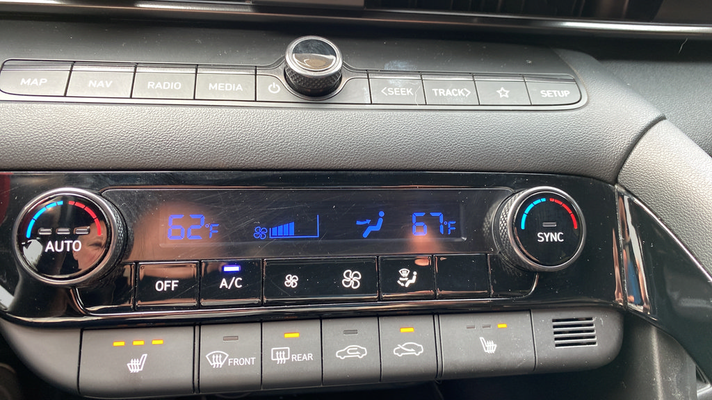 Used 2022 Hyundai Elantra N FWD image 18