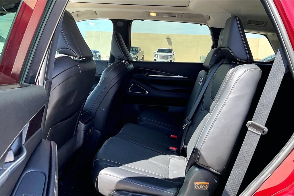 Used 2023 INFINITI QX60 Sensory w/ Cargo Package AWD/4WD image 6