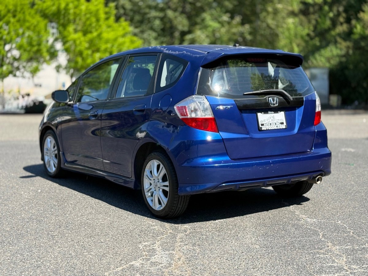 Used 2010 Honda Fit Sport image 5