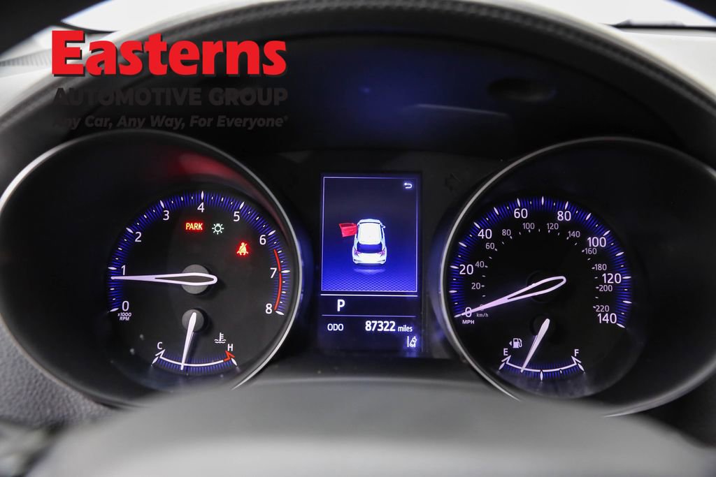 Used 2020 Toyota C-HR LE FWD image 18