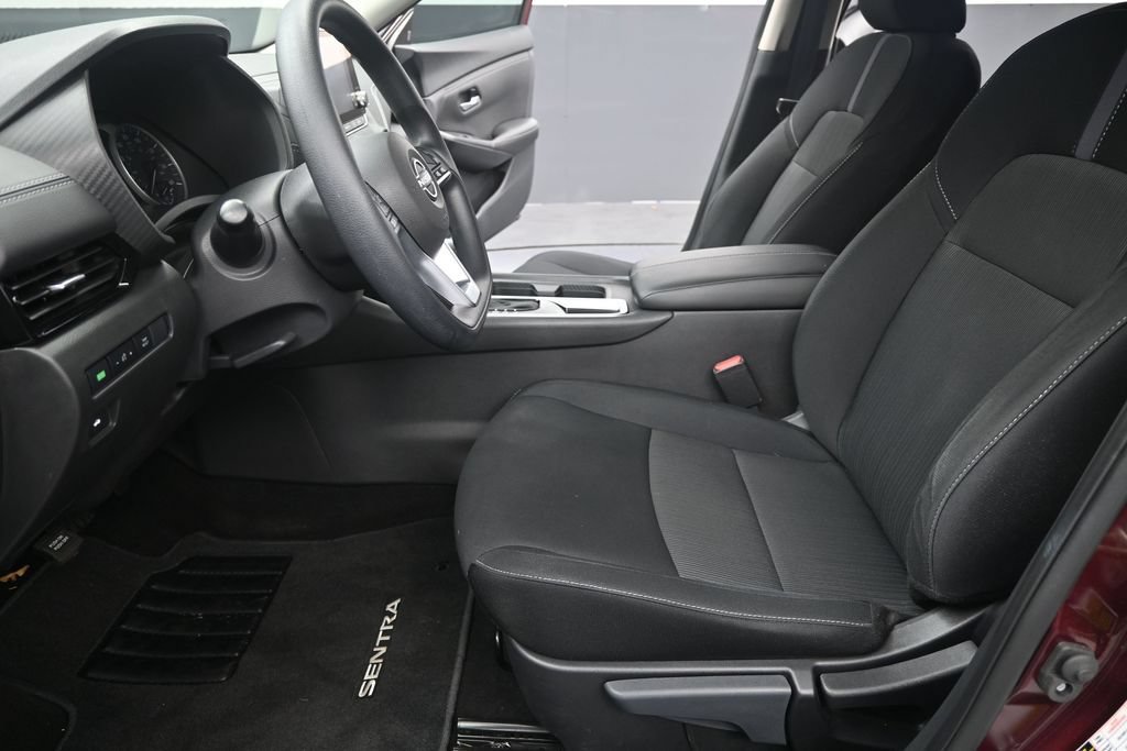 Used 2024 Nissan Sentra SV FWD image 12